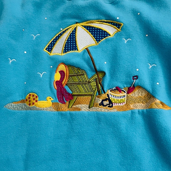 Quacker Factory Vintage Beach Chair Two Sided Sweatshirt Light Blue Size Small - Picture 2 of 12